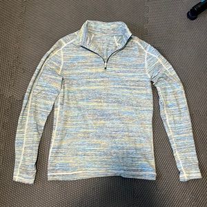 Mens Small Longs sleeve running top